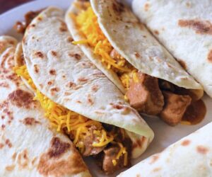 carne guisada tacos at pete's Tako house in San antonio texas